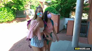 Billie, Alexis sedang bercinta dengan Steve Q